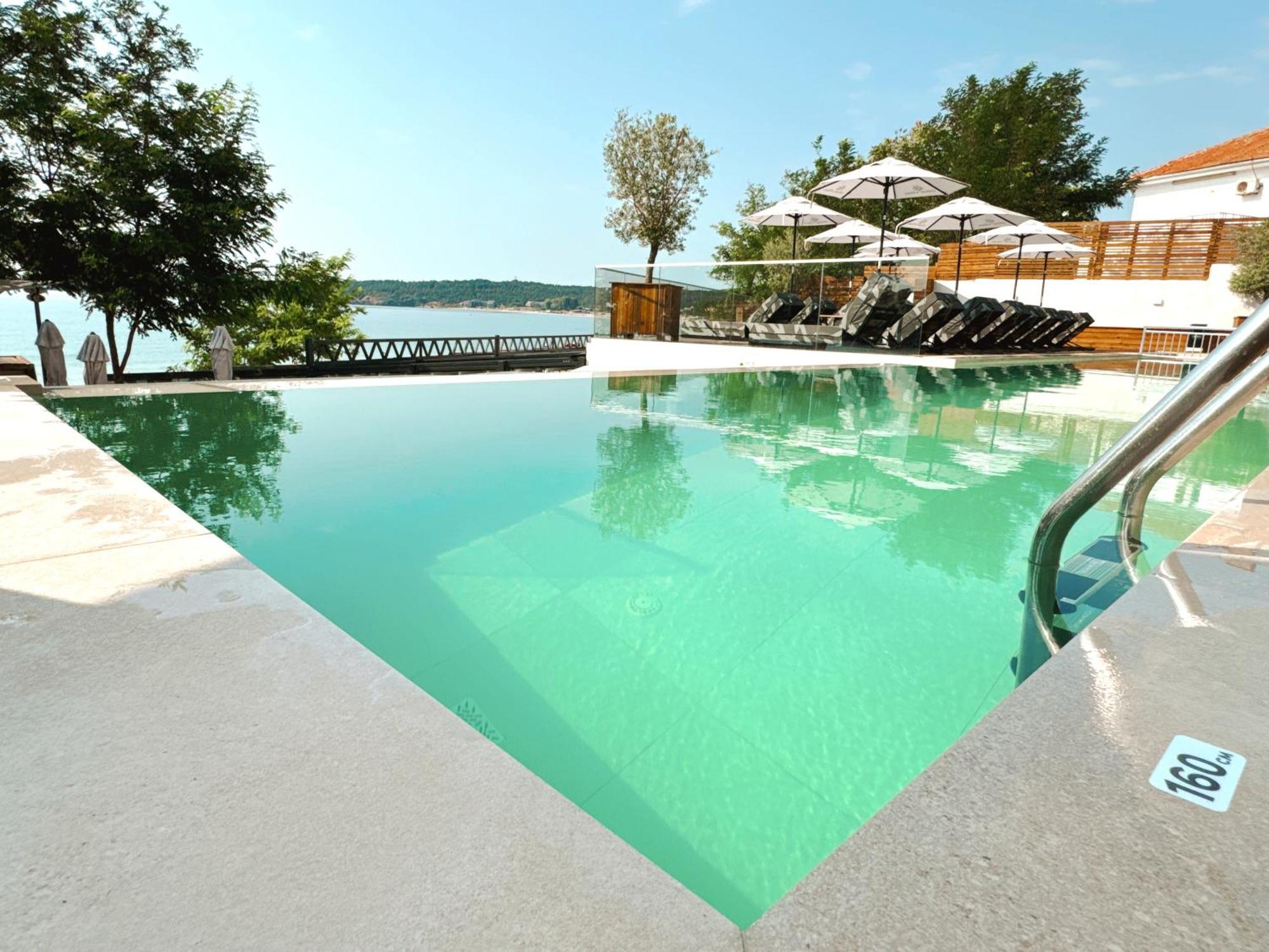 Olive 5*